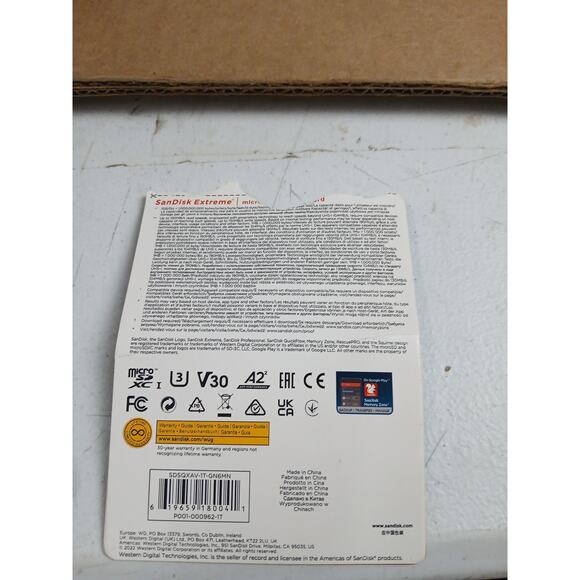 NEW W DEFECT SanDisk 256GB Extreme Micro SDXC UHS-I Card - Picture 3 of 3